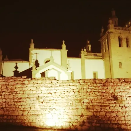 Casa Vitral - Stained Glass House Appartamento Miranda do Douro