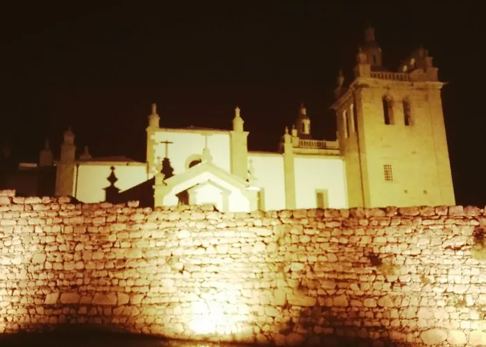 Casa Vitral - Stained Glass House Apartment Miranda do Douro